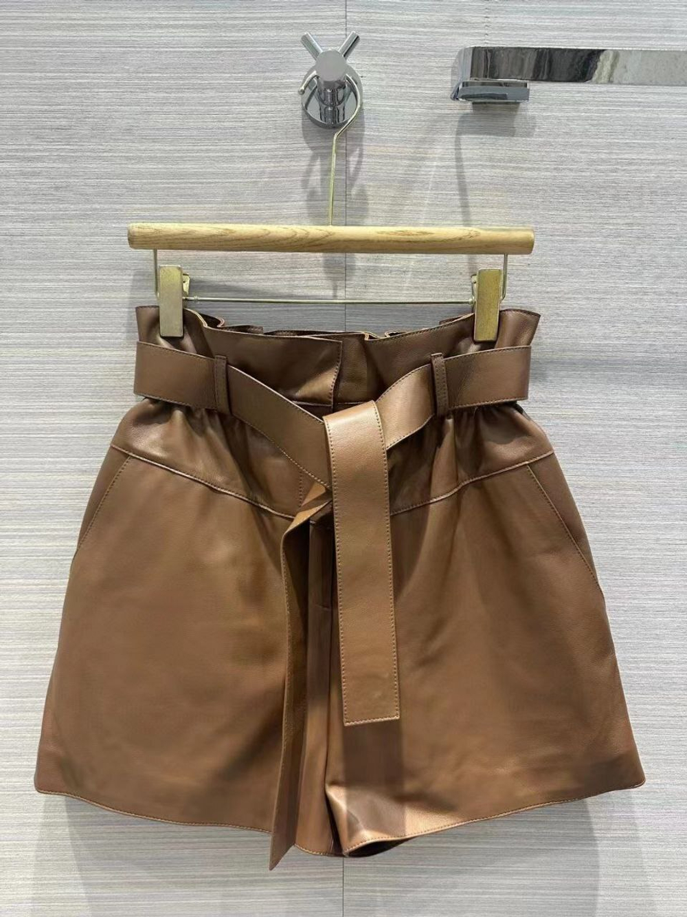Шорты Hermes
