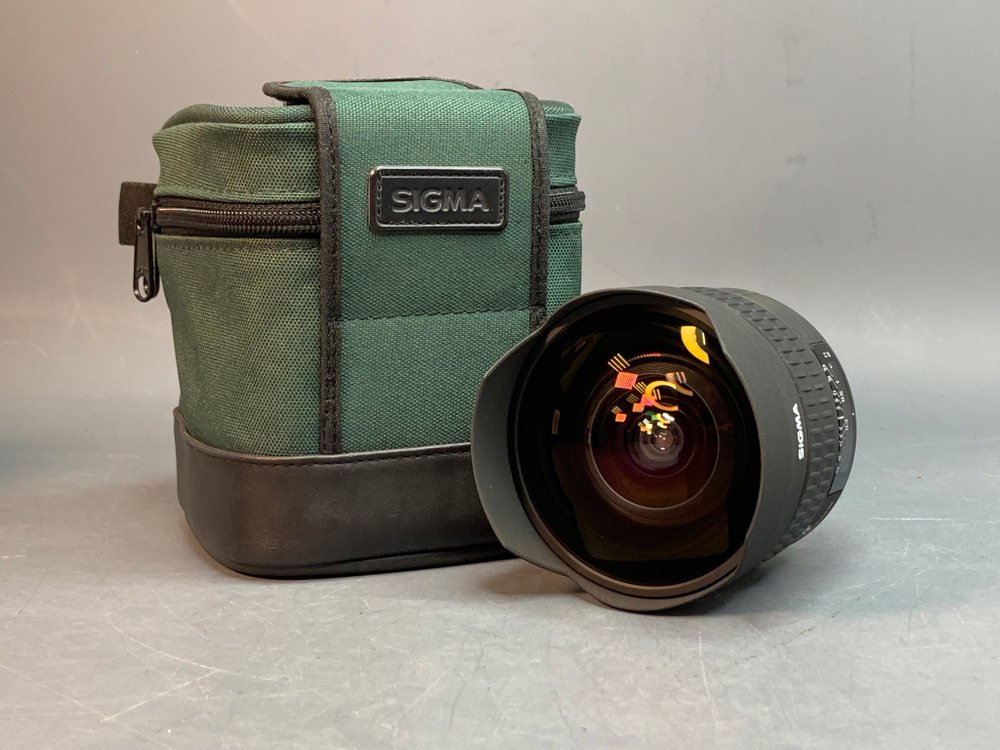 Sigma 14mm f/2.8 Minolta AF