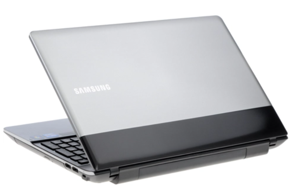 Ноутбук Samsung NP300E5A