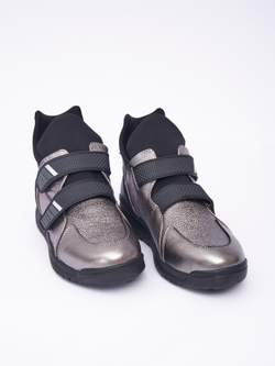 Высокие кроссовки на липучках