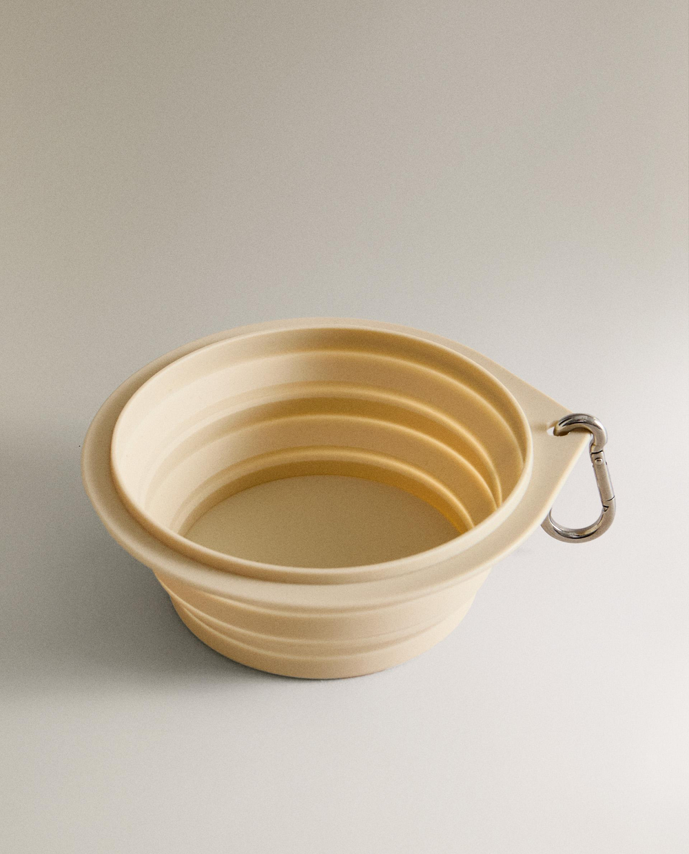 Zara Home миска из силикона, цвет бежевый, 16 см