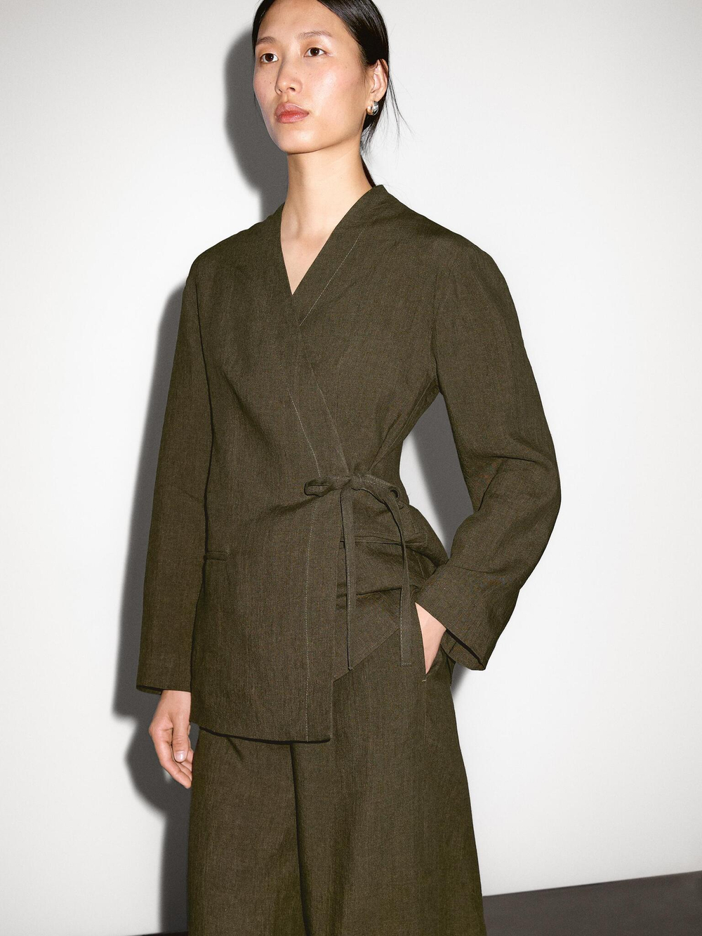 Massimo Dutti Брюки прямого кроя из 100% льна, зеленый