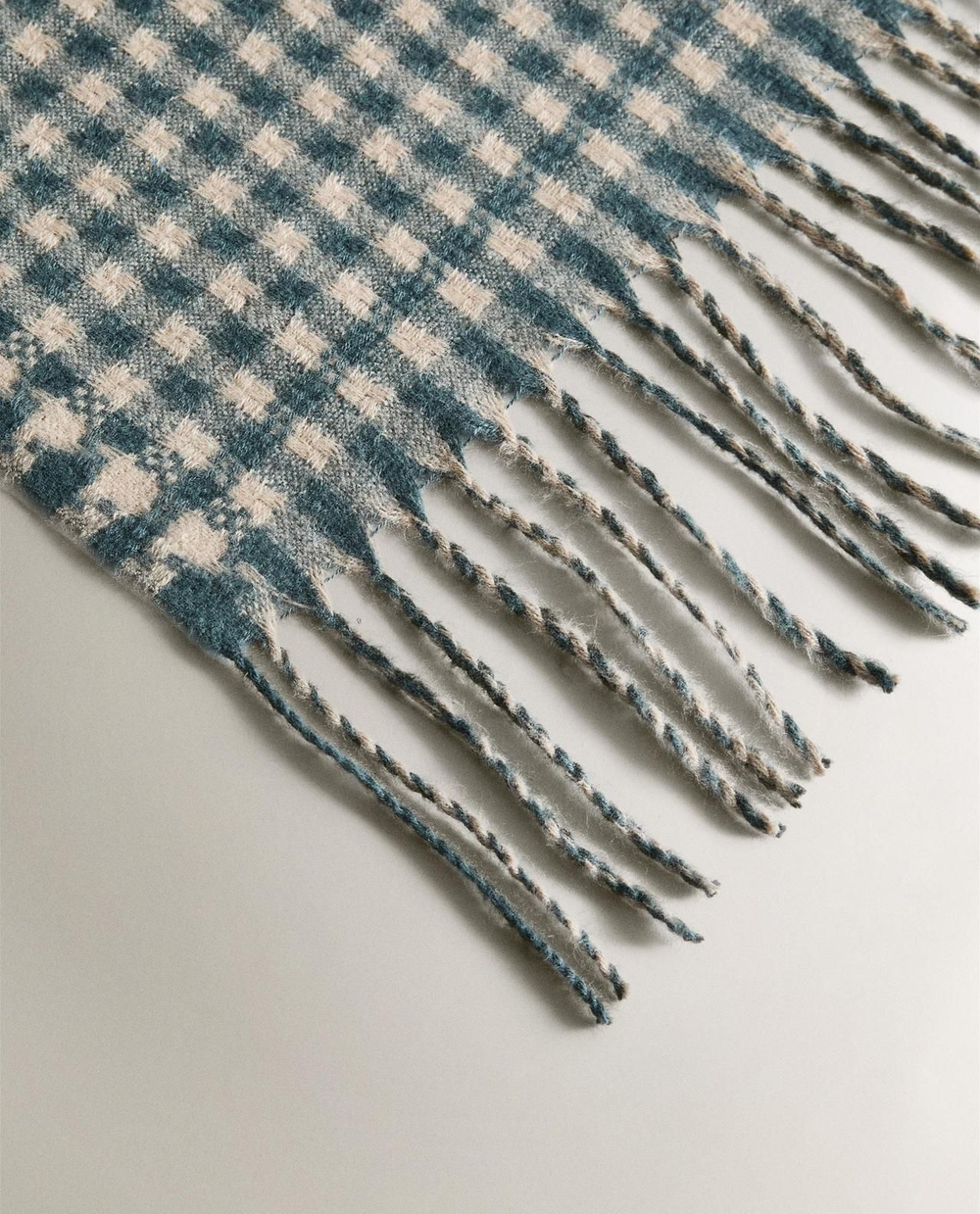 Zara Home - Клетчатый плед с бахромой, синий, 140x190 см