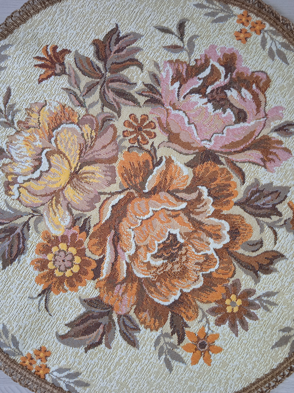 Декоративная гобеленовая салфетка Золотая чаша D 54 см