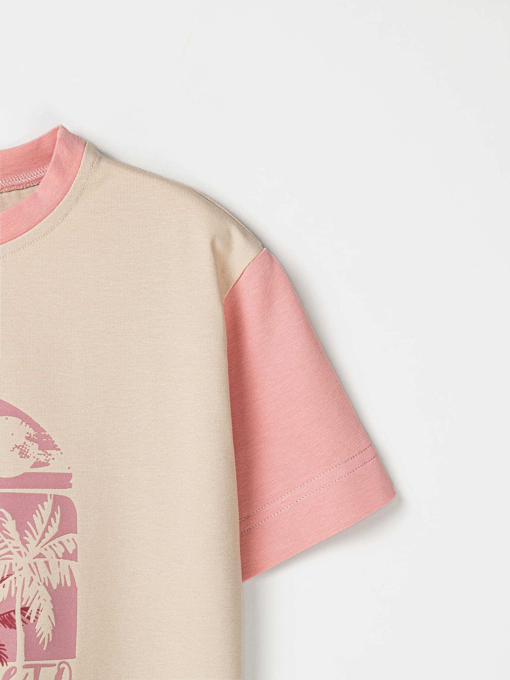 Футболка оверсайз "Крем-брюле/Пудра" с принтом