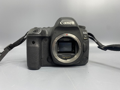 Canon 5D Mark IV 11000 кадров