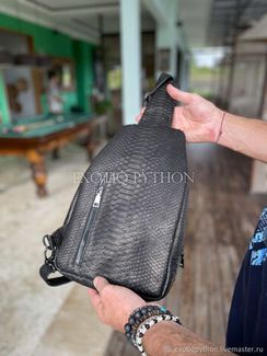 Сумка-слинг из кожи питона BG-416
