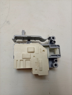 WMSD7105B кт17 Блокировка люка для стиральной машины Indesit Ariston C00254755 б/у