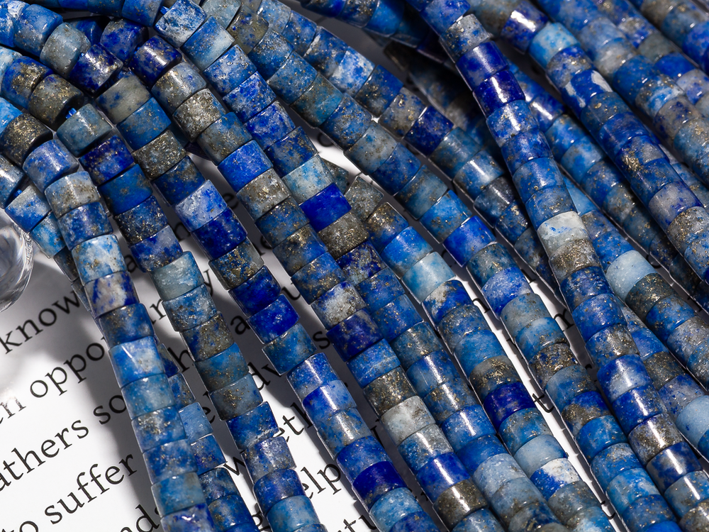 Нить бусин из лазурита 3,3мм ("таблетка")