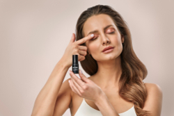 Notino Make-up Collection 3-in-1 Make-up - Многофункциональный макияж для глаз, губ и лица, 1,3 g
