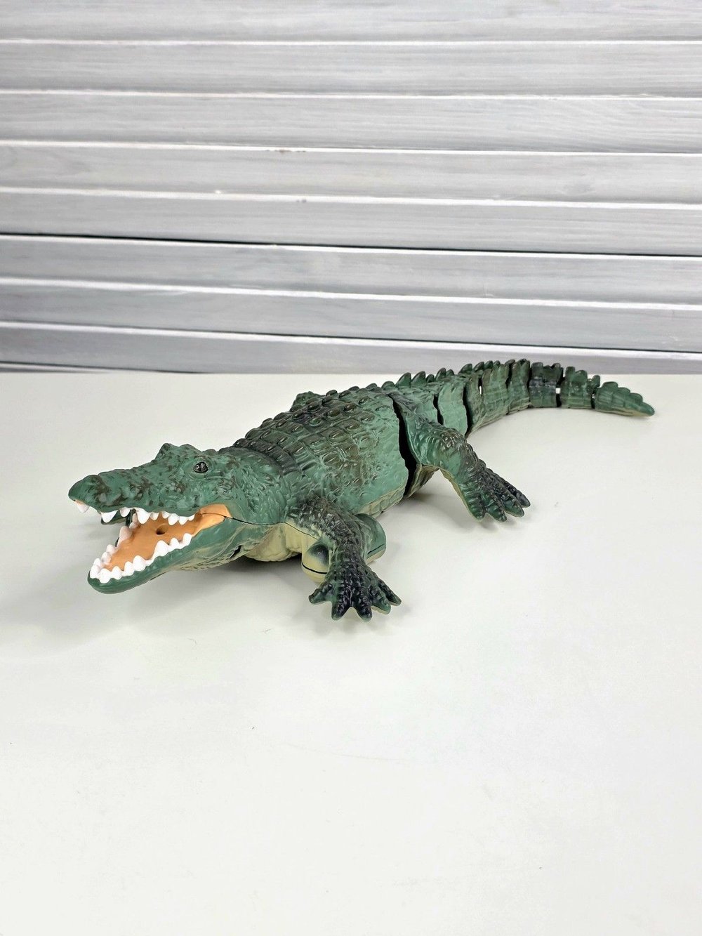Игрушка Крокодил р-у, 27MHz, Размер: 20х15х11см. в коробке (201233391)