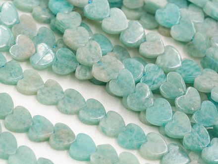 Нить бусин из амазонита "Сердечки" 6мм
