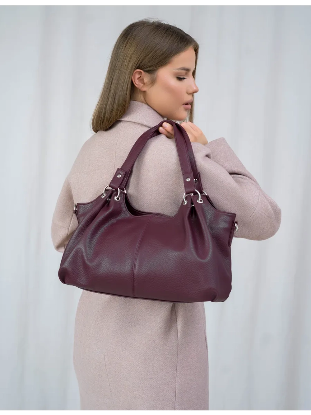 Сумка через плечо средняя классическая