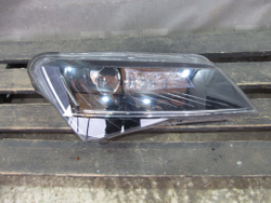 Фара правая ксенон Skoda Superb 3 15-19 Б/У Оригинал 3V1941016B