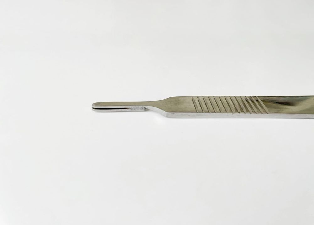 Ручка для скальпеля малая 120мм (P-75)