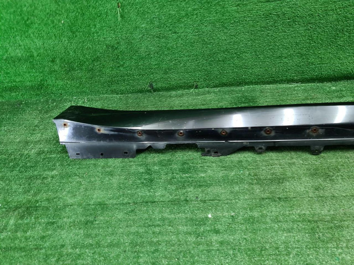 Накладка порога правая BMW M4 F82 F83 (2014-2017)