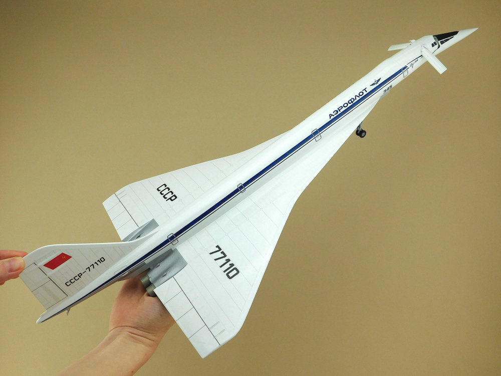 Модель самолета Ту-144 (М1:100, Аэрофлот СССР-77110) конфигурация посадочная с шасси
