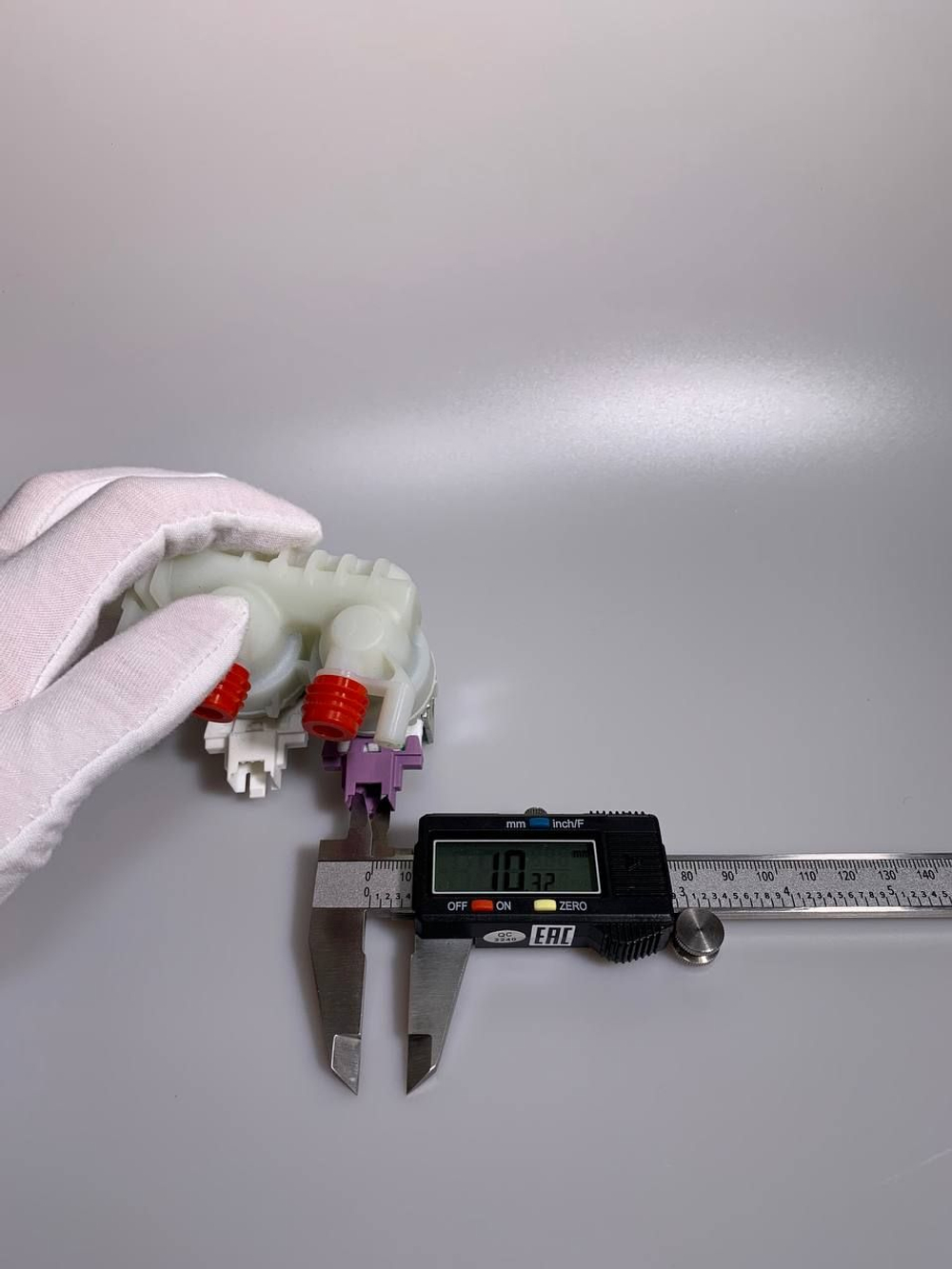 Клапан заливной для стиральной машины Indesit, универсальная, нового образца