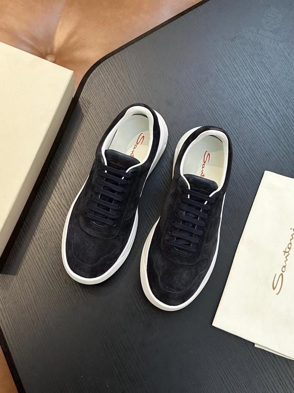 Кроссовки Santoni