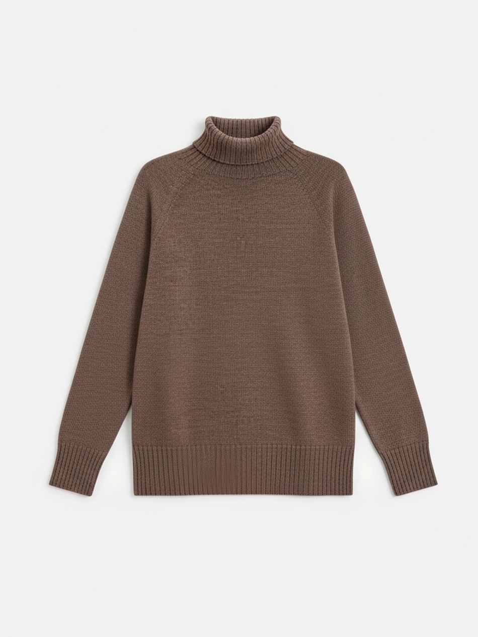 Свитер с высокой горловиной в рубчик