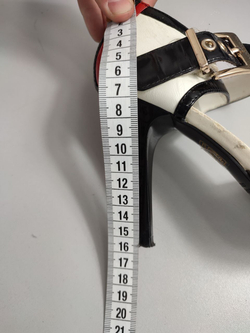 Туфли ModaDonna красивые на каблуке 36 размер