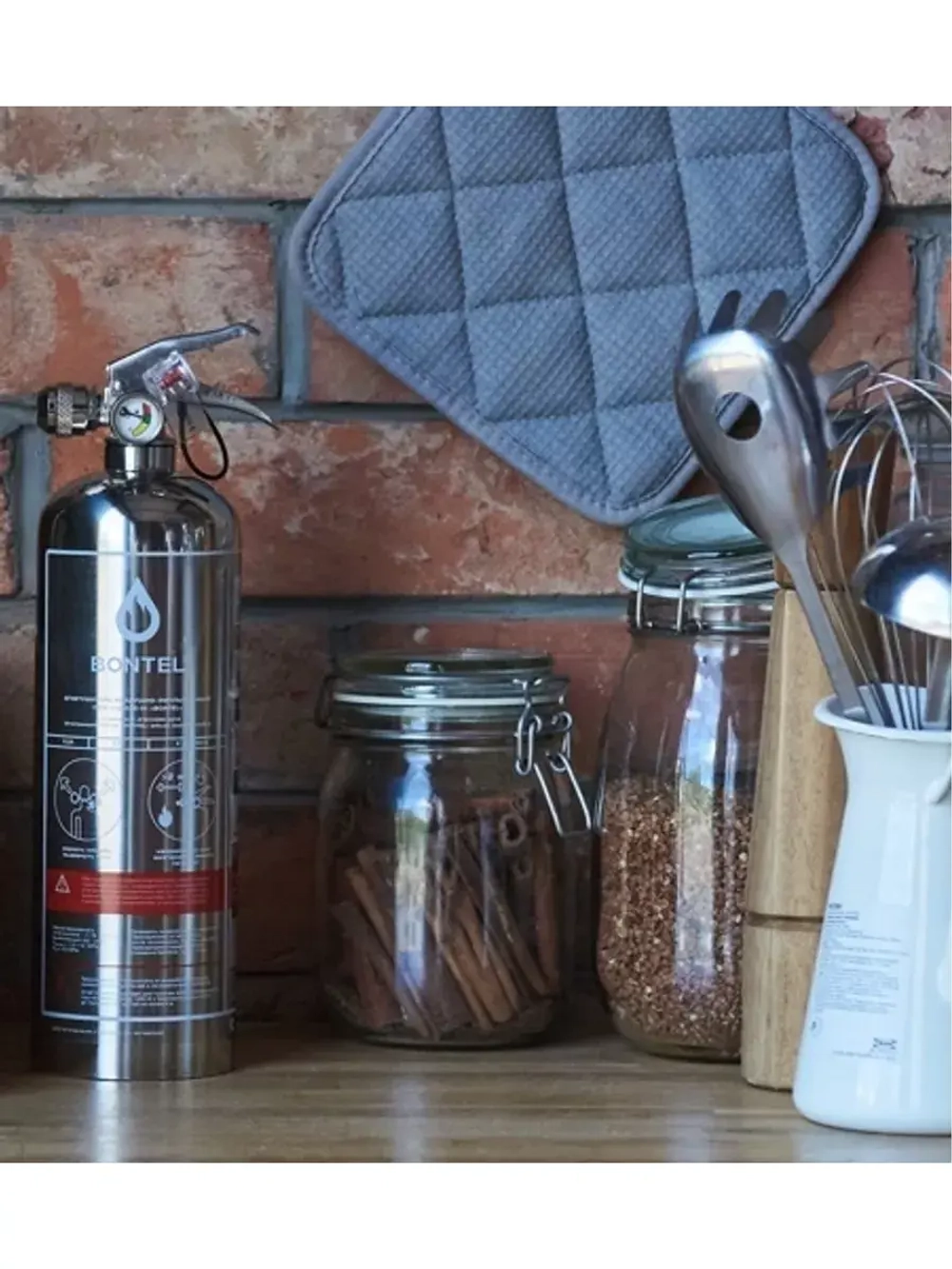 Огнетушитель-спрей с кронштейном (нержавеющая сталь) 1л