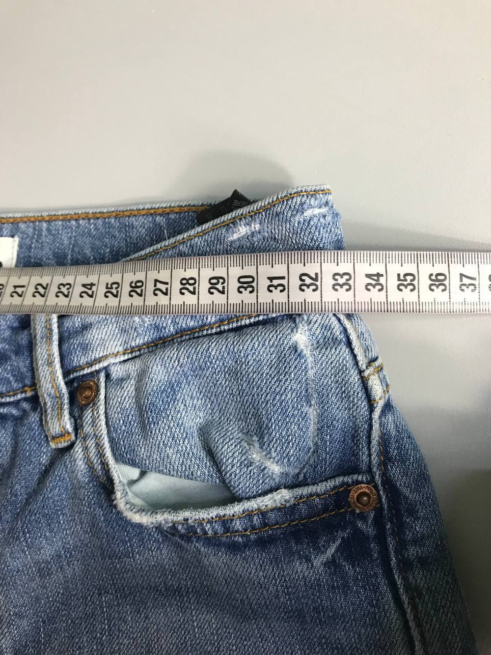 Джинсы Zara классического цвета, маркировка 34, визуально на 40 размер