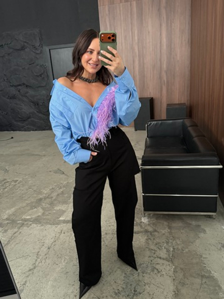 Рубашка с отстегивающимися перьями