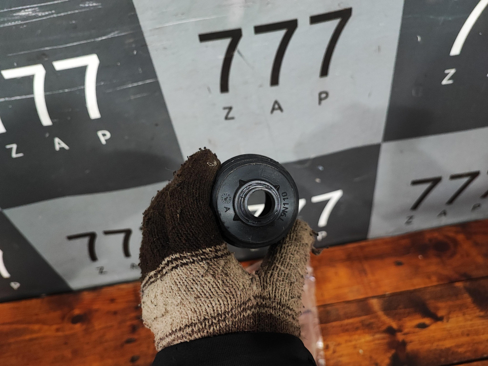 Пыльник рулевой рейки Mazda Premacy, 323 VI Новый 3524501