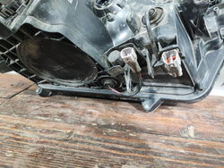 Фара левая галоген Toyota RAV4 IV (XA40) 15-19 Б/У Оригинал 8117042650