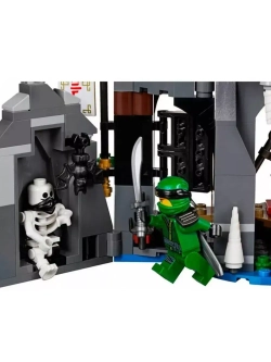 Конструктор Ниндзя Храм воскресения 809 деталей 10806