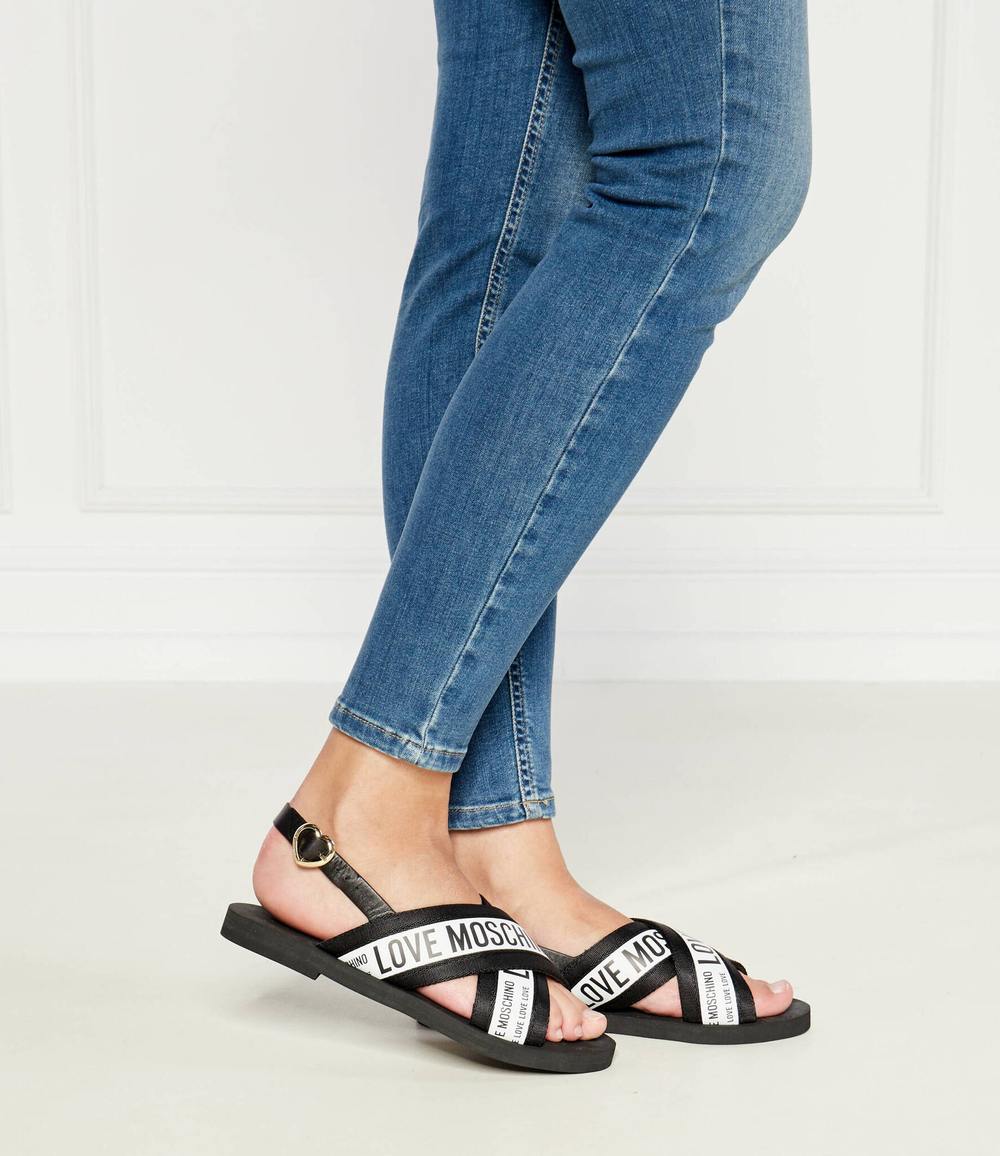 Босоножки Love Moschino - черный(JA16412G0IIX2)