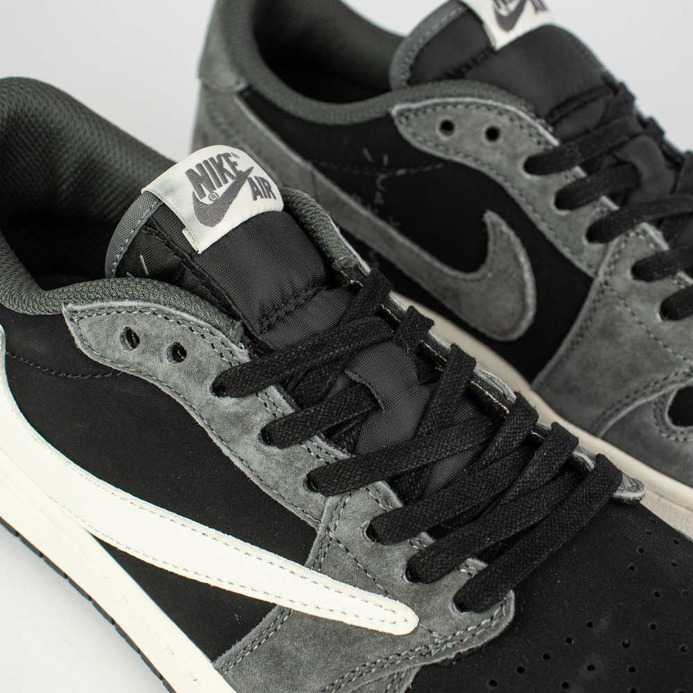 Кроссовки Air Jordan 1 Low x Travis Scott Dark Grey Wmns