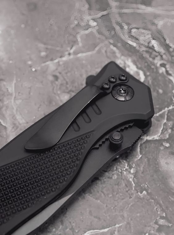Выкидной нож тактический BOKER Черный