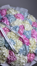 Воздушный букет с гортензиями