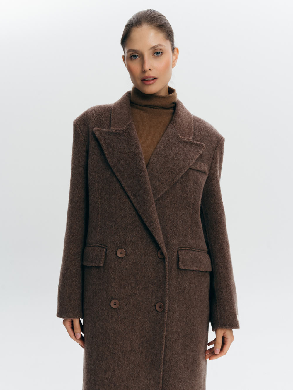 Двубортное пальто