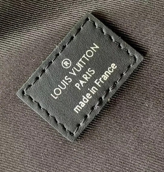 Сумка-слинг Louis Vuitton Avenue NM кожа Damier Infini