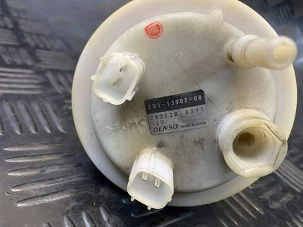 Насос топливный Yamaha FZ1 Fazer RN17 (с креплением)