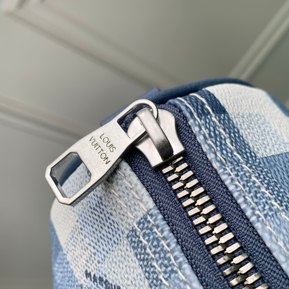 Louis Vuitton Keepall Bandouliere 25