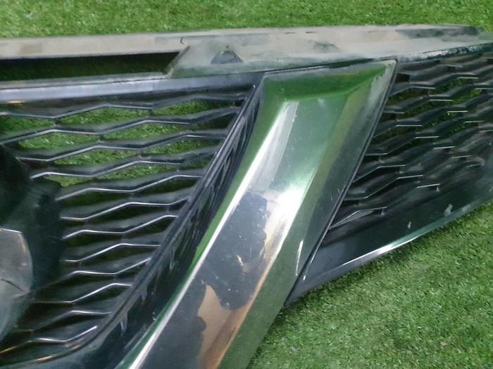 Решетка радиатора Nissan X-Trail T32 (2013-2019)