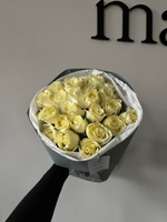 Букет из белой одноголовой розы 40 см