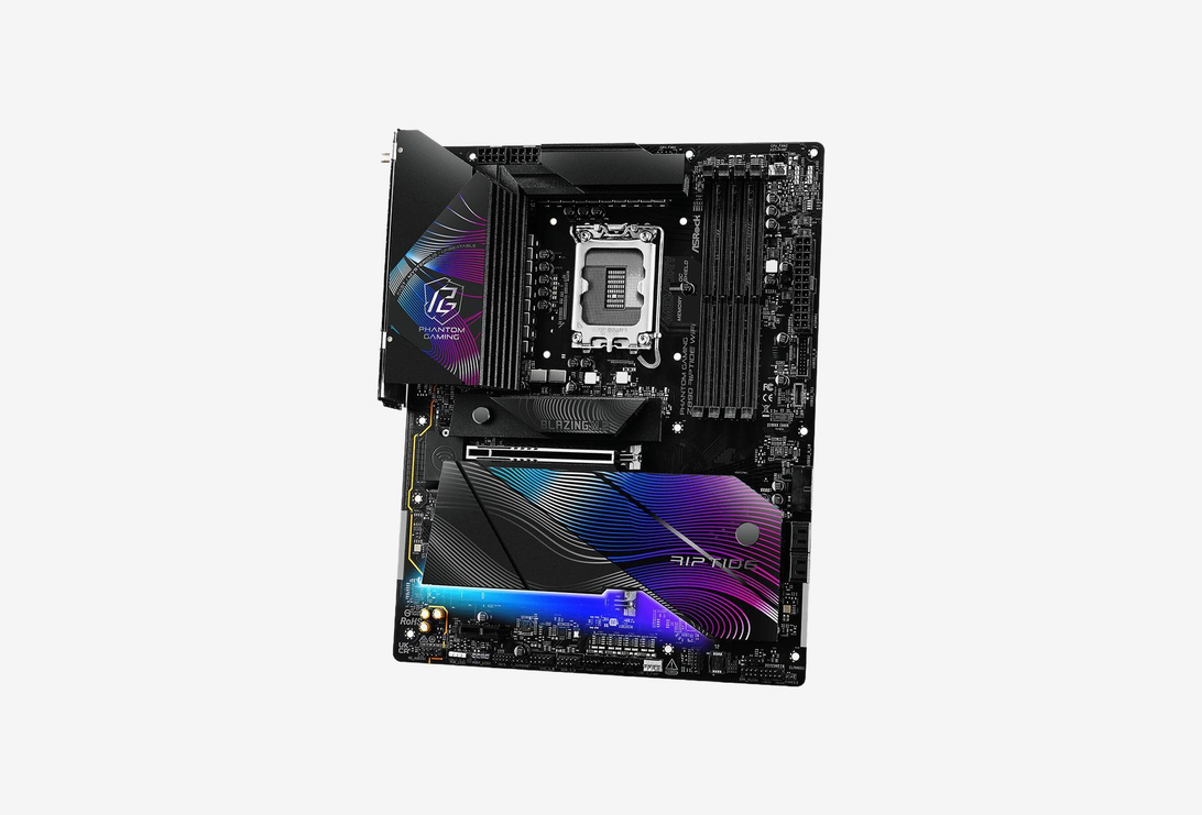 Z890 Riptide WiFi_03251031120410