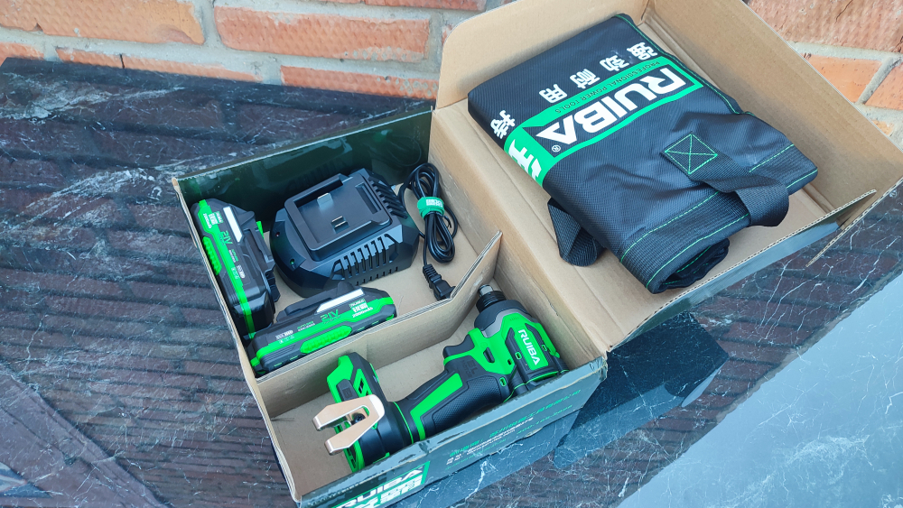 Профессиональный винтоверт / гайковерт Ruiba 230Nm