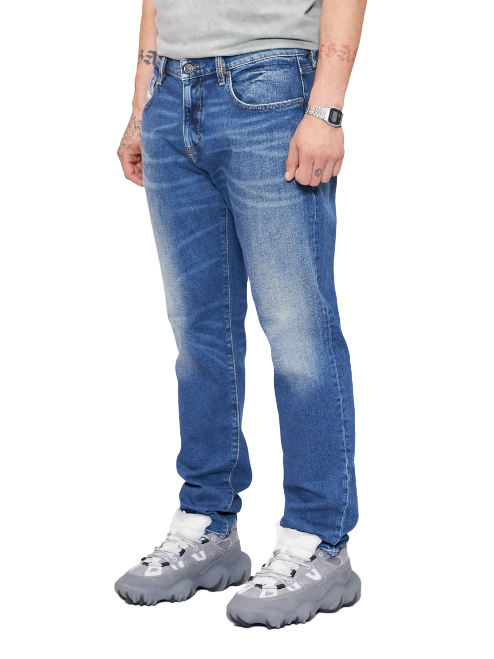 Джинсы M DIESEL