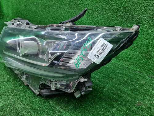 Битая Фара левая Toyota Land Cruiser Prado 150 17-нв LED