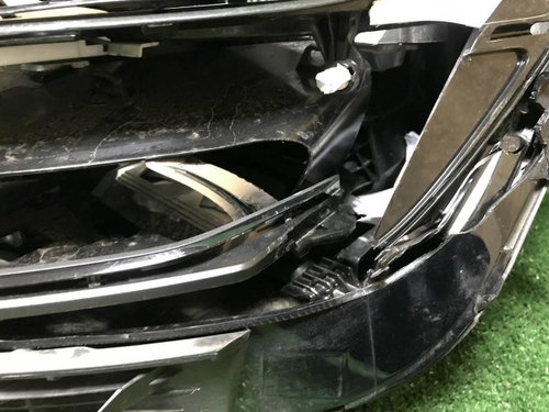 Битая Фара левая Volvo XC60 2 (2017-2021) LED