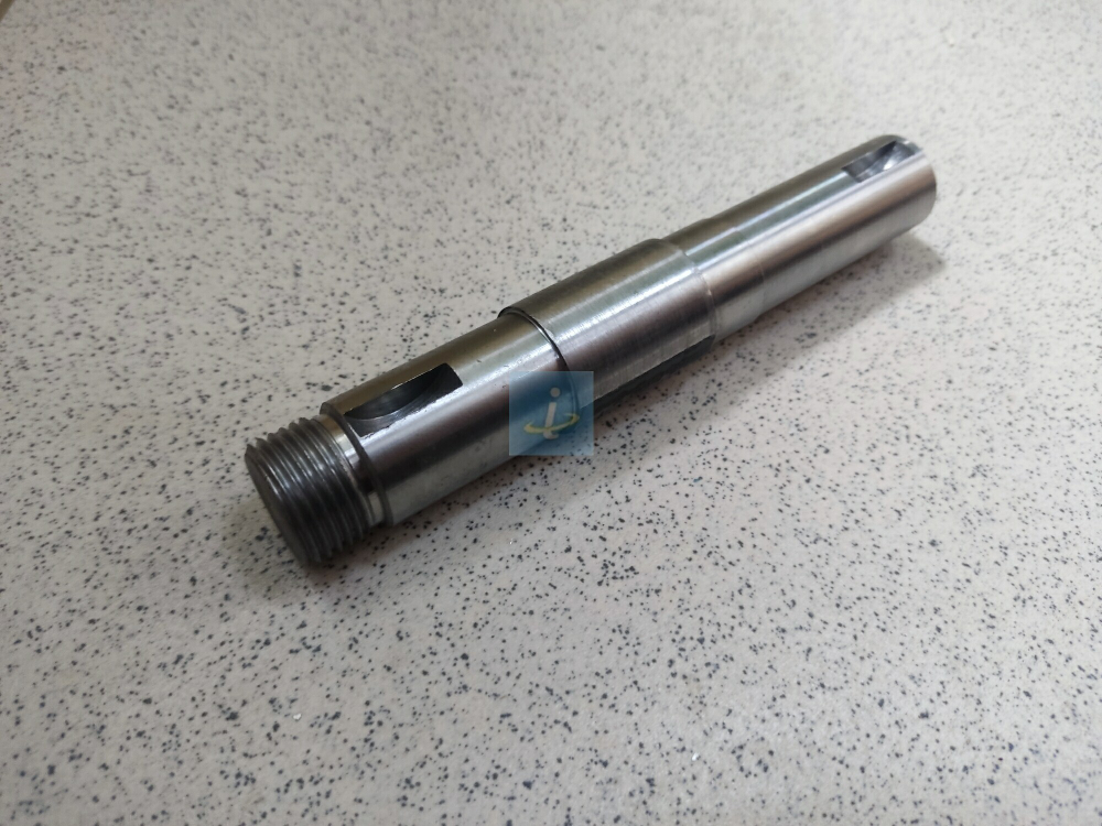 Вал привода ТНВД (с.о. 165мм) 236-1029154-Б2