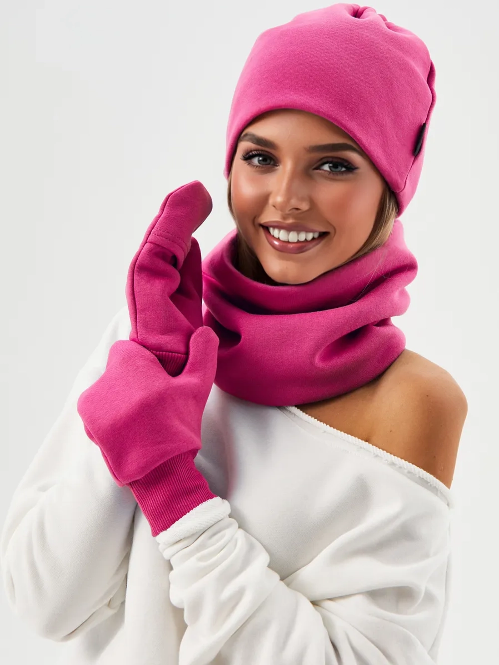 Шапка бини с начесом для хвоста, дред и кос