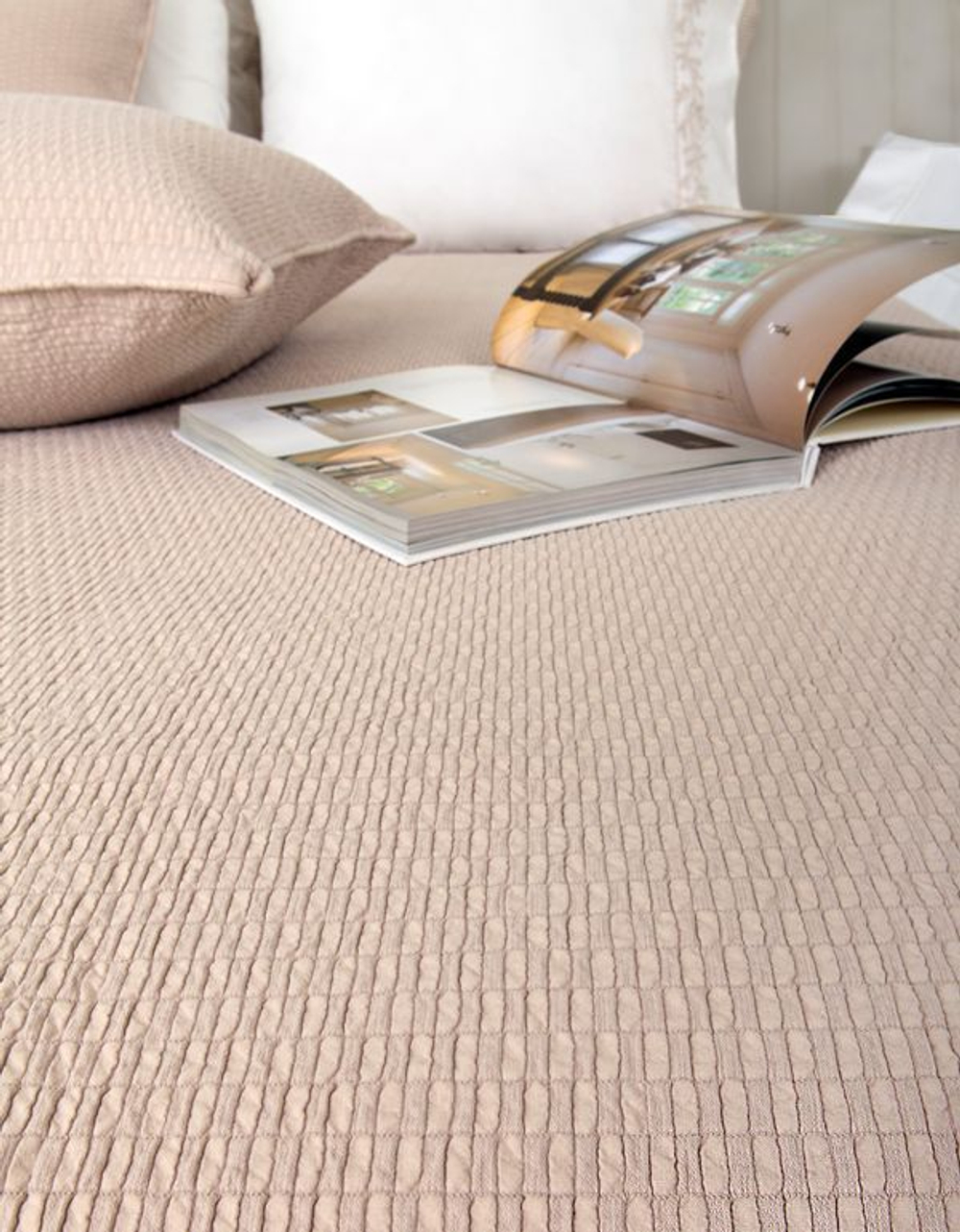 Покрывало 190х220 Luxberry Brick бежевое Португалия вид