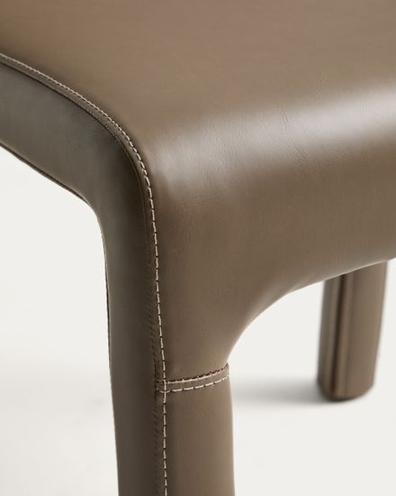 Стул Loria в обивке из искусственной кожи